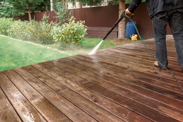 Best Pool Deck Cleaning  in Madera, CA