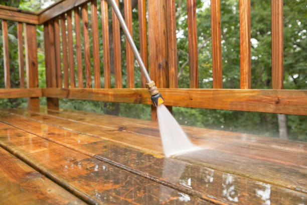 Professional  Pressure Washing Services in Madera, CA